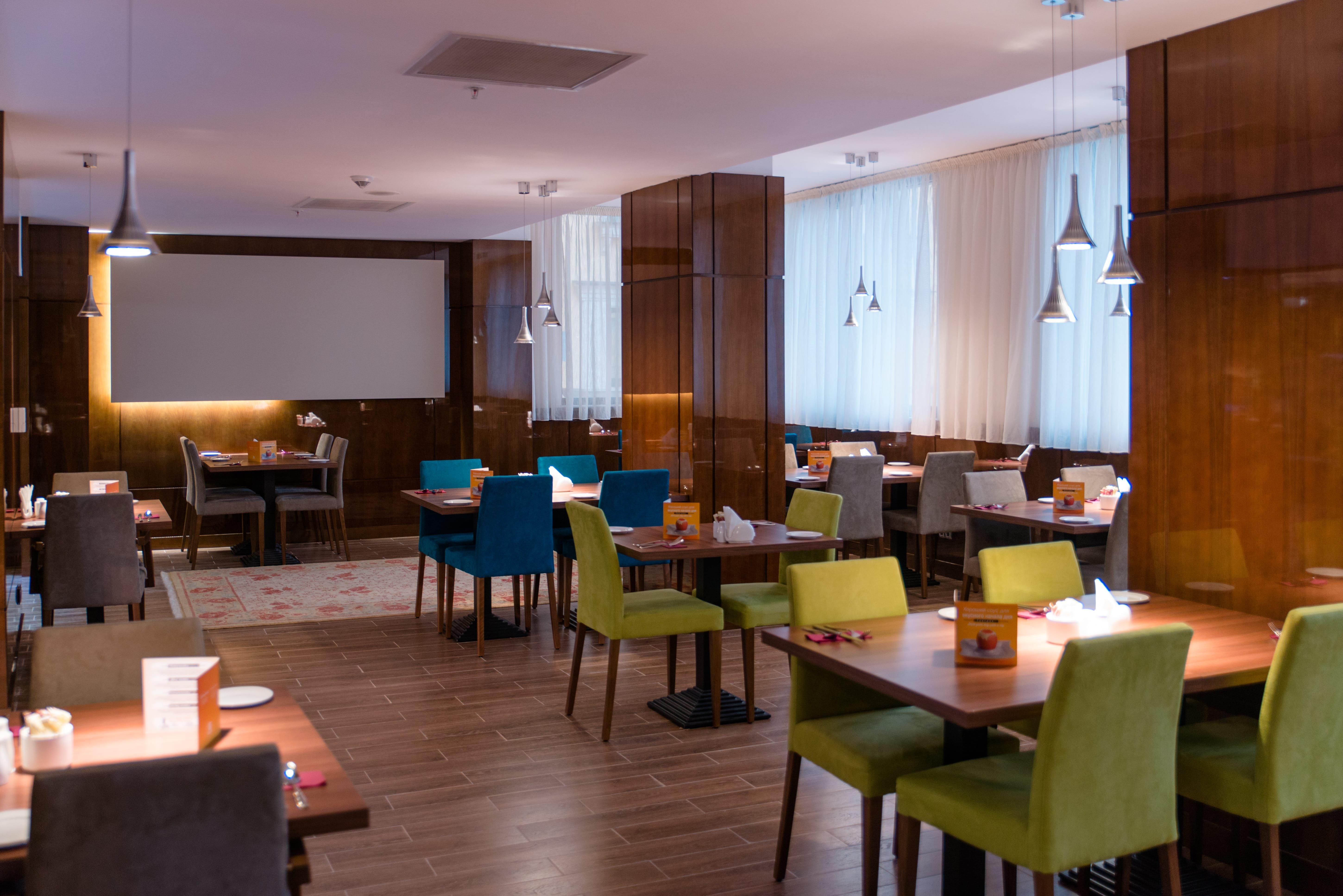Holiday Inn Aktau By Ihg Екстериор снимка