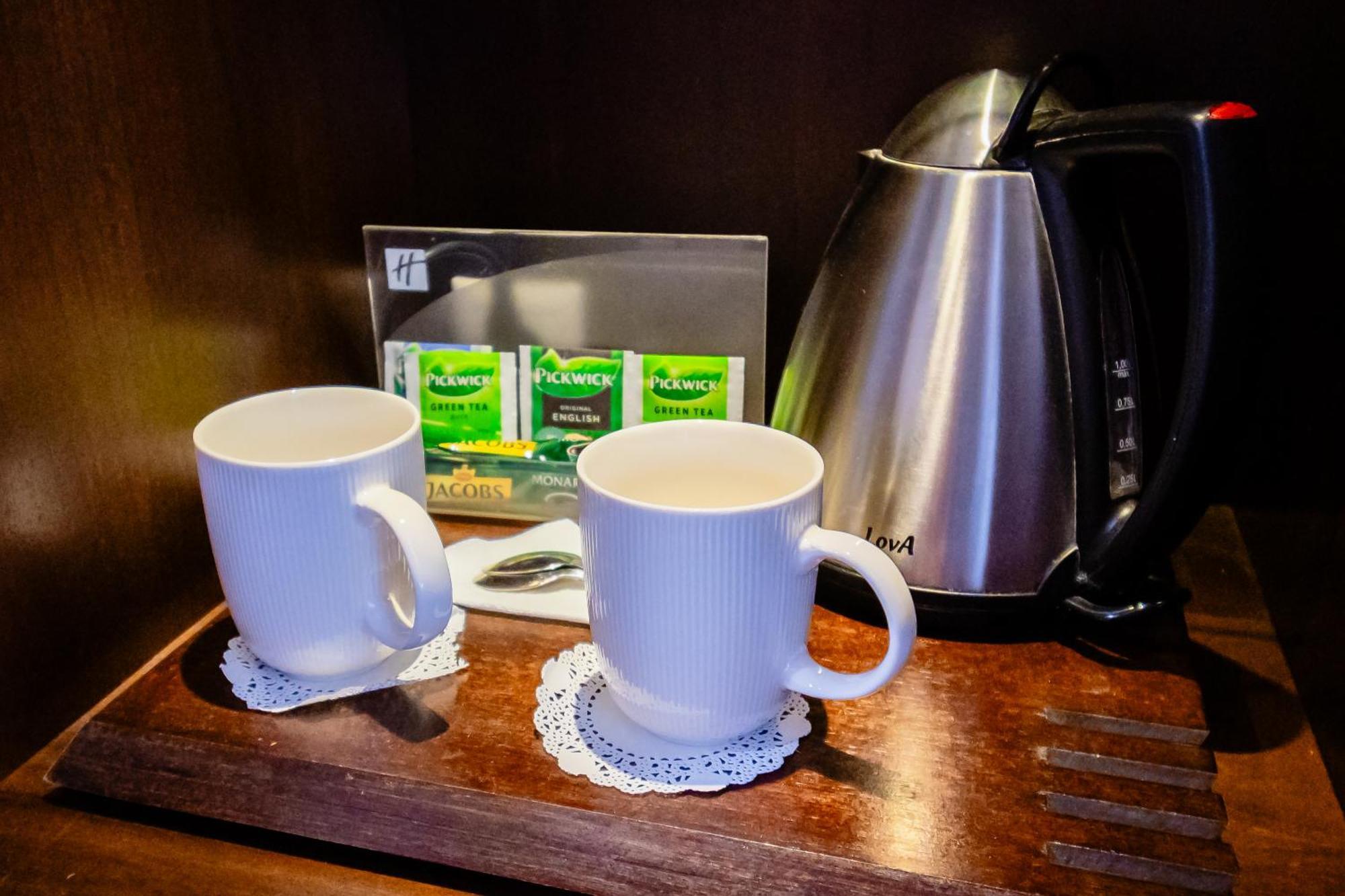 Holiday Inn Aktau By Ihg Екстериор снимка